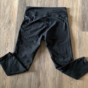 Black Fabletics Cropped leggings